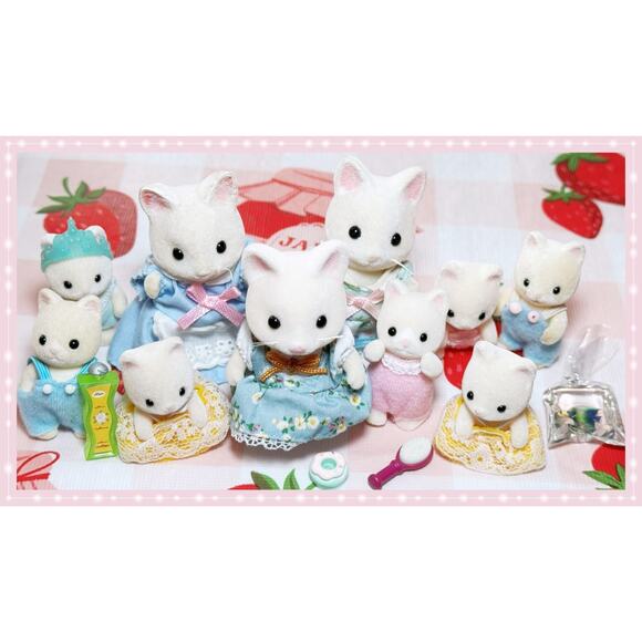 Vtg Sylvanian Families 10 Silk Cat Figures Baby Twins Kitten Calico Critters Lot - Picture 1 of 14